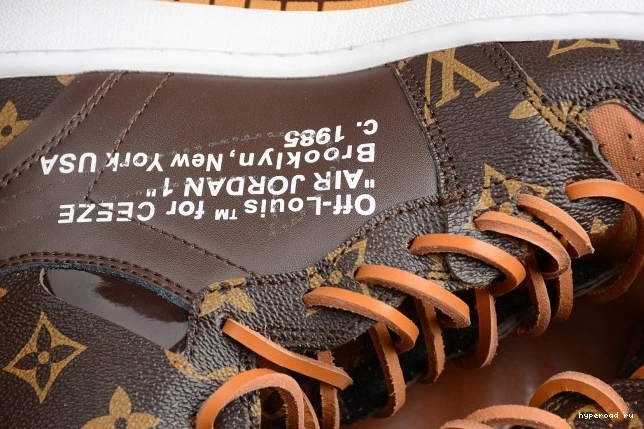 Off-Louis OW AQ0818-158 1 Jordan x Air AJ1 0824